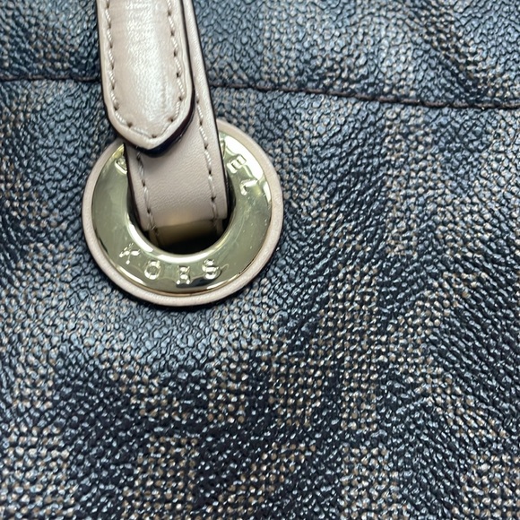 Michael Kors Brown MK Shoulder Bag - Picture 3 of 9